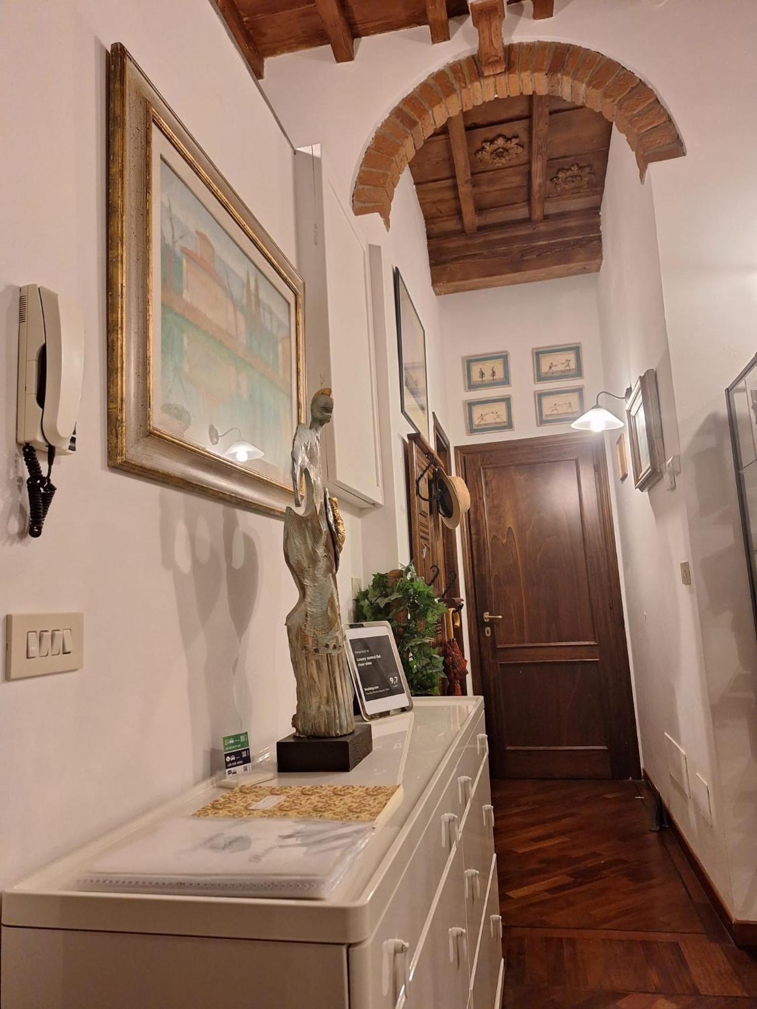 Apartmán Luxury Central Flat River View Florencie Exteriér fotografie