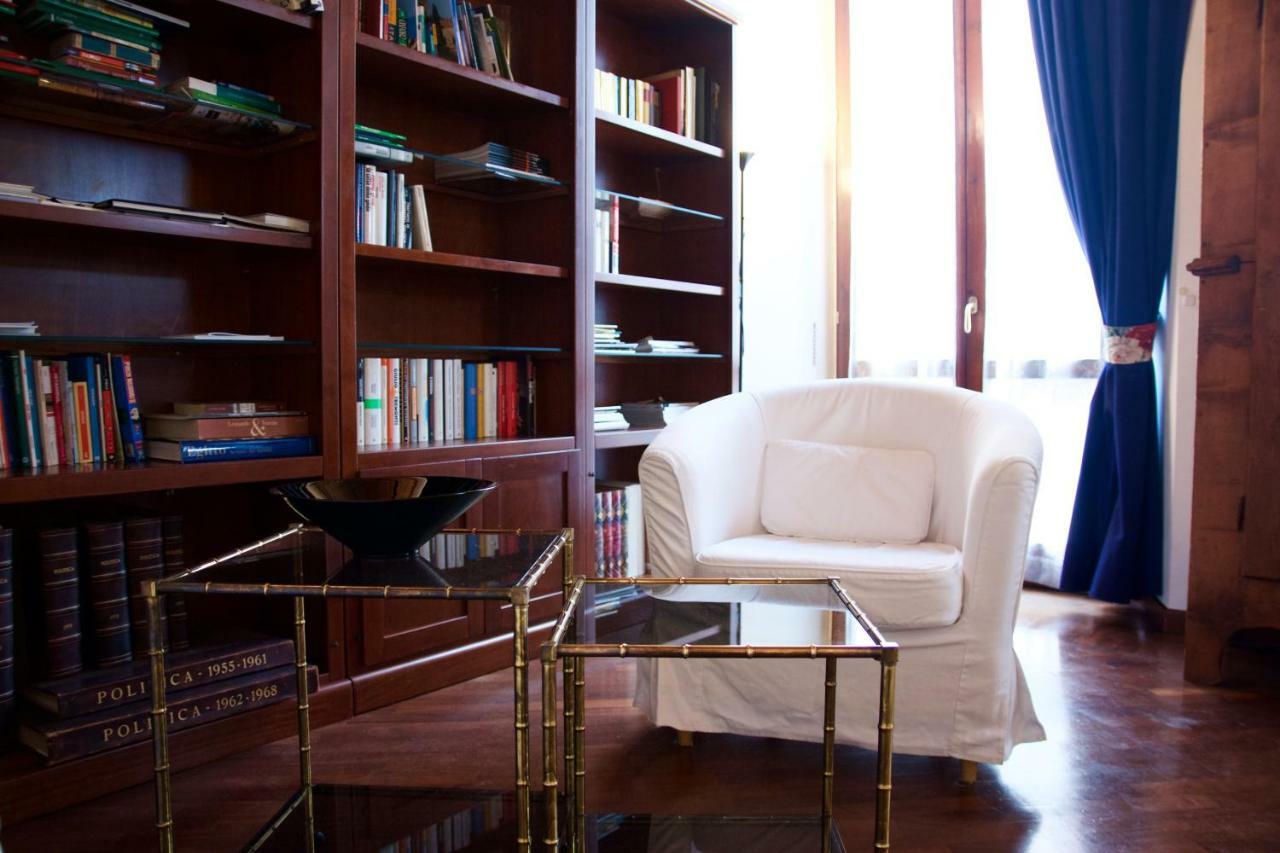 Apartmán Luxury Central Flat River View Florencie Exteriér fotografie